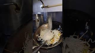 veg chilli garlic noodles  food recipe#cooking #kitchen Chinese food