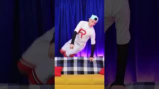 James  Команда R победила покемонов! Мяут и Рапидаш проиграли! #shorts