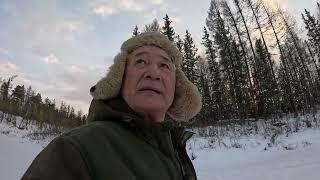 Поймал лису, жарю щуку.