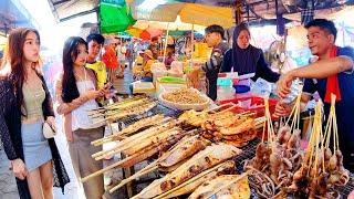 Cambodian Crab Market in Kep Province! Seafood: Shrimp, Squid, Blue Crab, Oyster, & More - So Yummy!