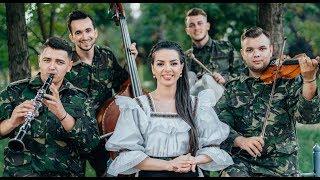  Maria Luiza Mih si Ceterasii din Maramures - Grea ii haina militara