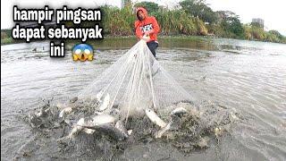 Mullet nets in the estuary once spread all baboons / Best Net Fishing