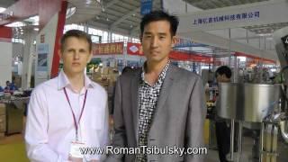 Roman Tsibulsky works on Pharma exhibition 2011 China Minipress.ru