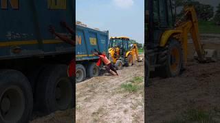 #shorts :- Tata Truck stuck in Mud JCB Push Them #shortvideo #short #ytshorts #ytshort