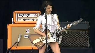 PJ Harvey - Dress - HD Live (V Festival 2003)