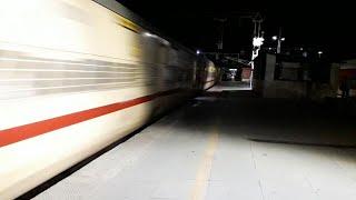 Night Railfanning On WR High Speed Mumbai Surat Section || Indian Railways