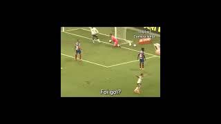 Foi gol ou não foi gol. Replay camera lenta.