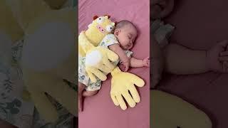 谁又能拒绝这样的哄娃神器呢～哈哈，反正我是不能#哄睡的一百种方法 #宝妈带娃解放双手 #婴儿拍睡神器