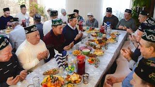 How IFTAR is held during RAMADAN in RUSSIA among the Tatars. Islam in Tatarstan.