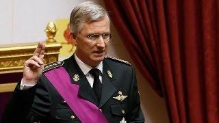 Belgium: New King Philippe pays homage to father Albert II