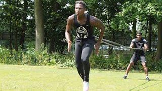 Eljero Elia trains with Beyond Yourself