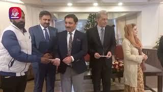 Punjab Information Minister Uzmi Bukhari distribute Christmas cheques among Christian employees