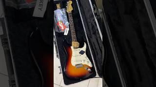 FENDER STRATOCASTER AMERICAN STANDARD ORIGINAL MADE IN USA 2011