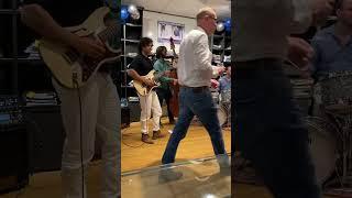 when the audience has perfect timing  #guitarsolo #bluesmusic #jazzmusic