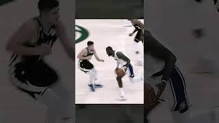 Giannis vs LeBron 