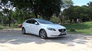 2013 Volvo V40 T4 Start-Up, Full Vehicle Tour, Test Drive, and Night Start-Up