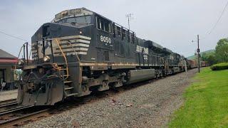 Norfolk Southern freight trains at Lewistown, PA (05/16/2023)