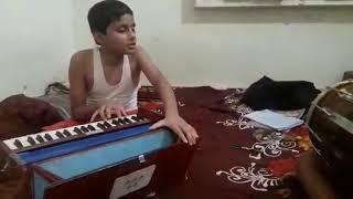Har ghadi badal rahi hai roop zindagi.Nice performance by little masters