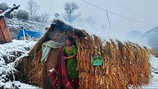 The Himalayan Village Life in Snowfall Time | The Winter and Relaxing  peaceful village Lifestyle