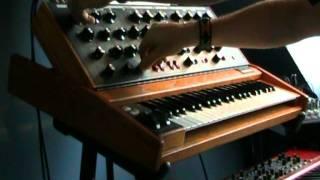 Doctor Who Theme Tune on Minimoog by Hyperdust