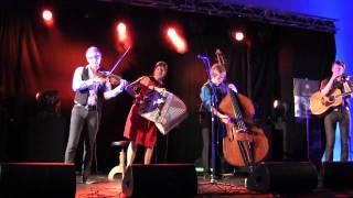 Teija Niku & Grupa Balkan